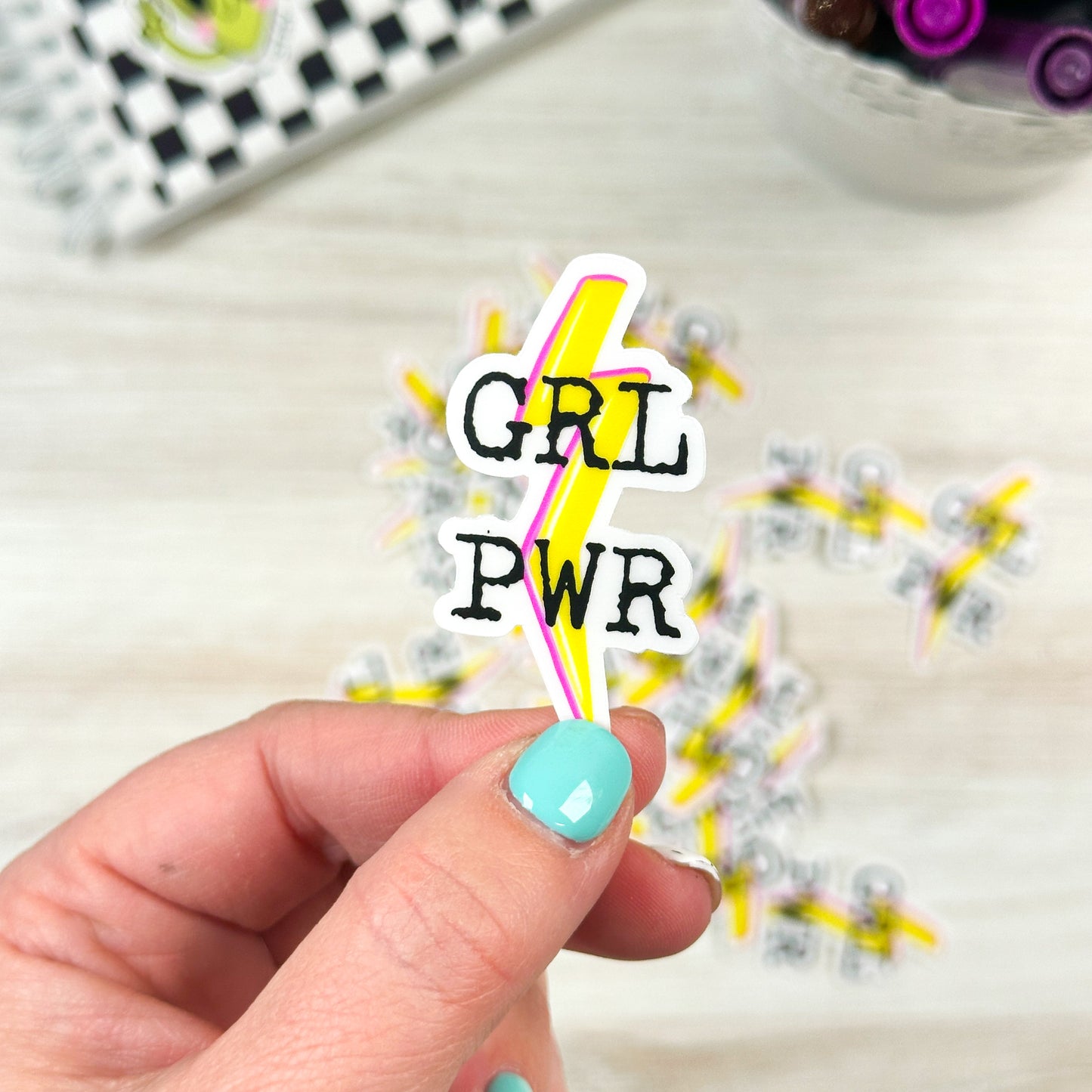 GRL PWR // DIE133